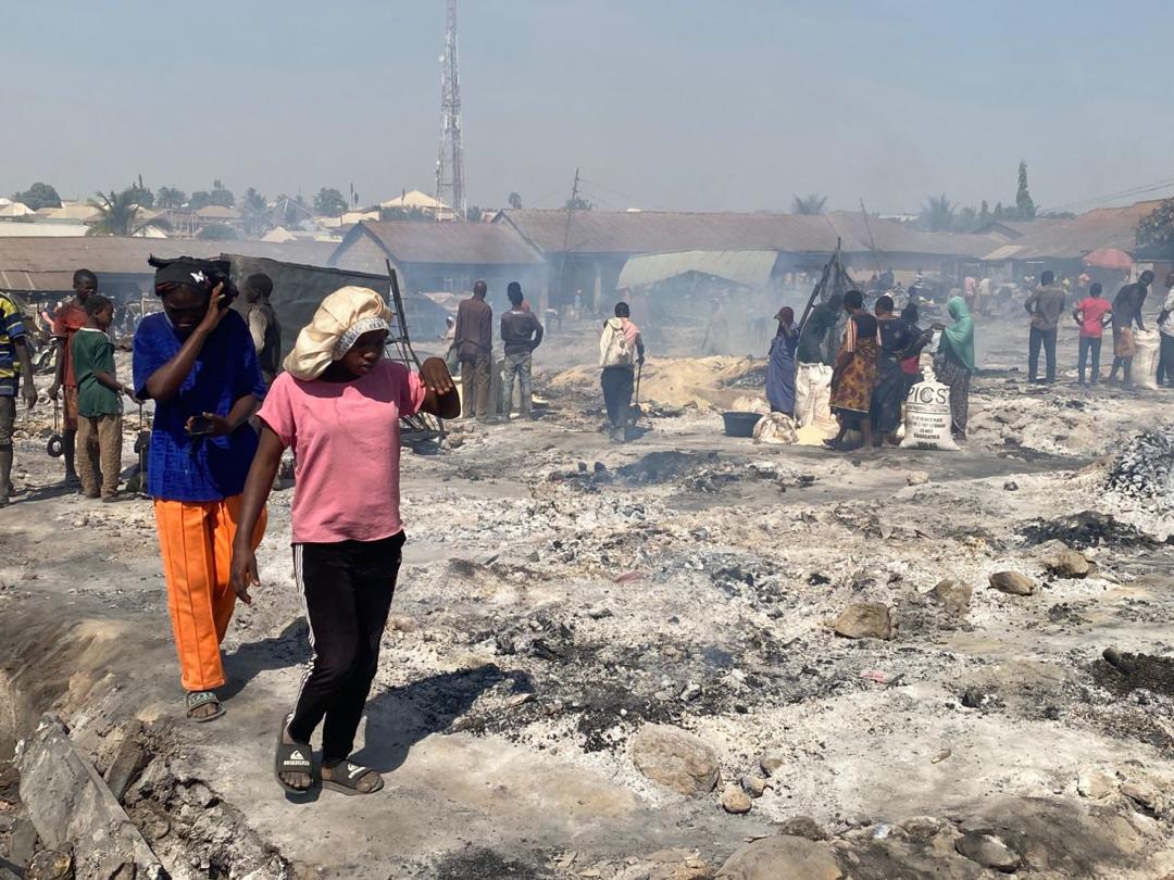 Traders lament as fire razes Masaka market in Nasarawa [PHOTOS]