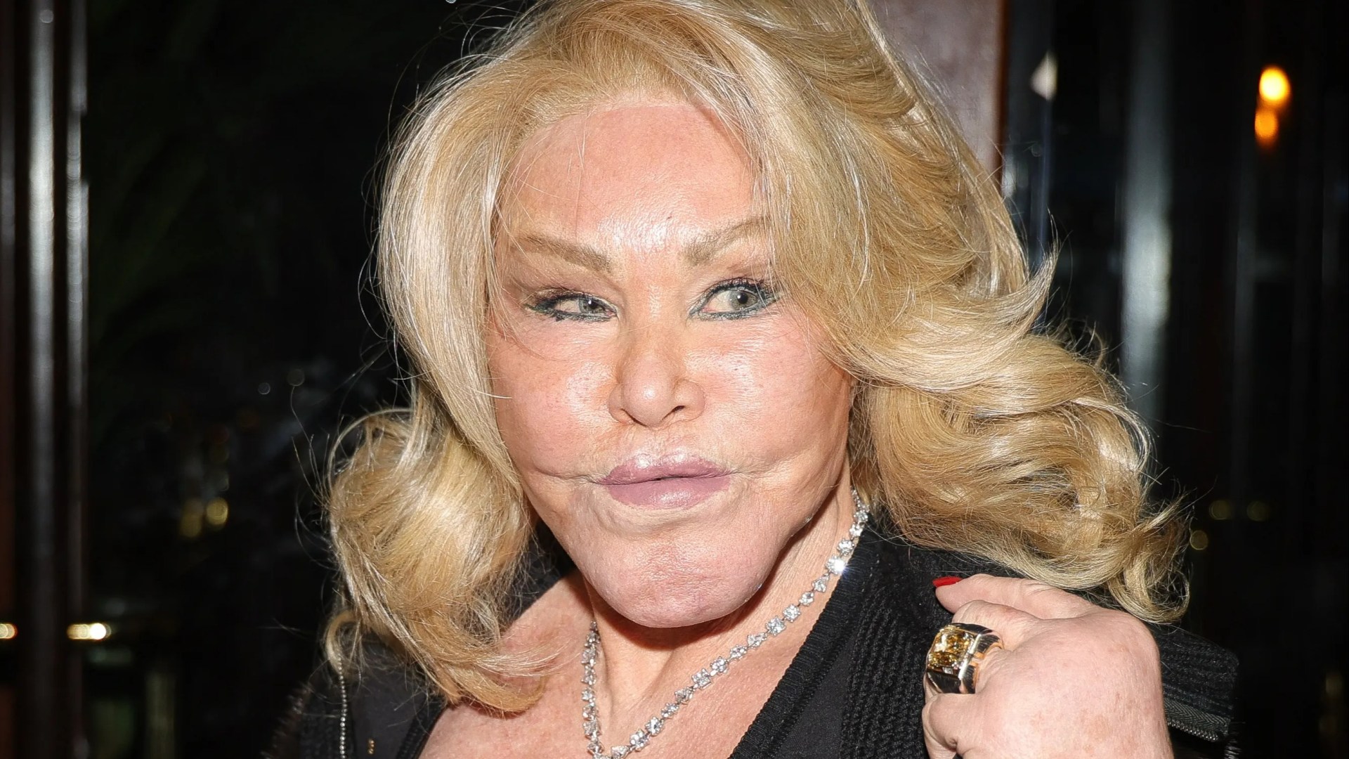 How a naked blonde & husband’s gunpoint threat sent ‘Catwoman’ Jocelyn Wildenstein down tragic path of surgery obsession