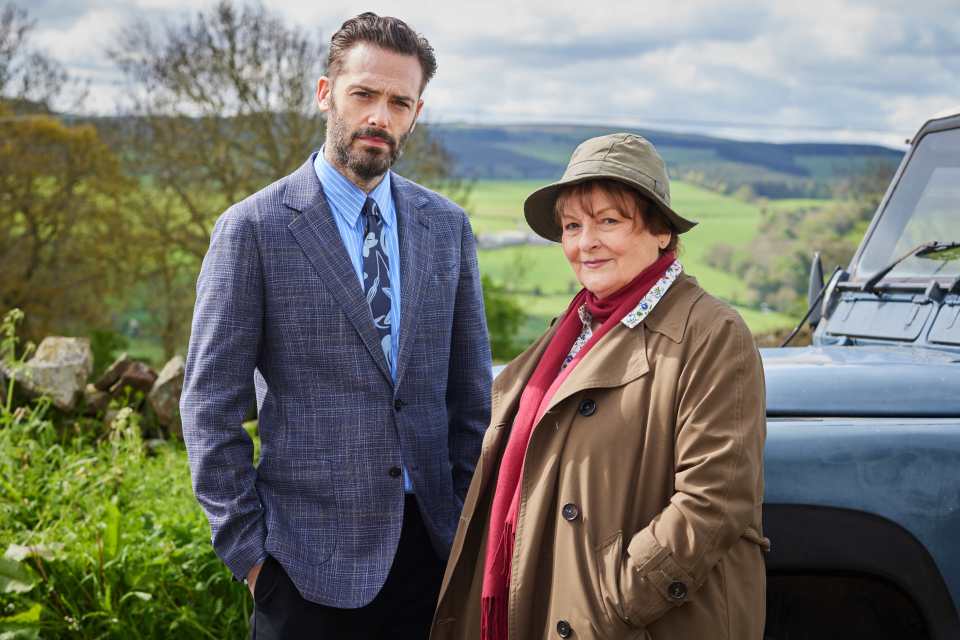 Vera and her colleague Joe Ashworth (David Leon)